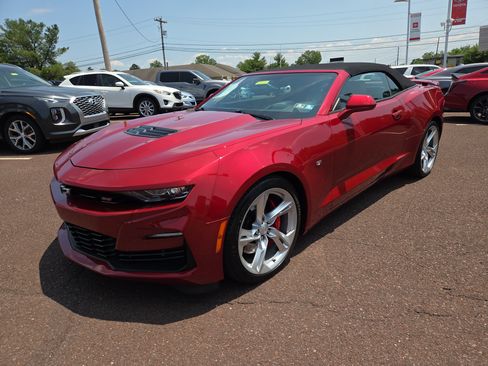 Used 2020 Chevrolet Camaro SS RWD image 12