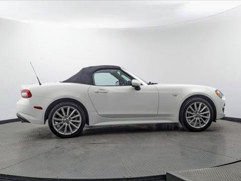 Used 2020 FIAT 124 Spider Lusso RWD image 31