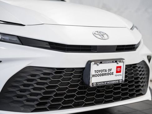 Used 2025 Toyota Camry SE FWD image 10