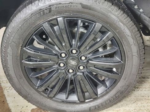 Certified 2025 Ford F150 Platinum w/ Equipment Group 702A High image 10