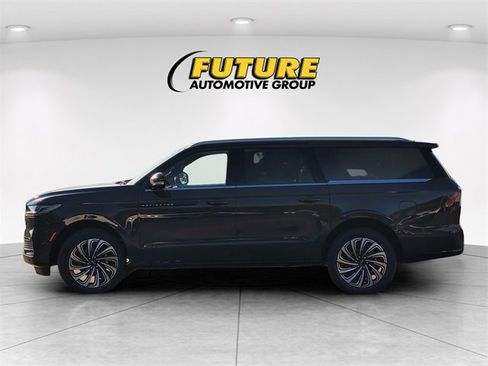New 2025 Lincoln Navigator L Black Label image 7