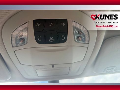 Used 2023 Chrysler Pacifica Touring-L FWD image 27