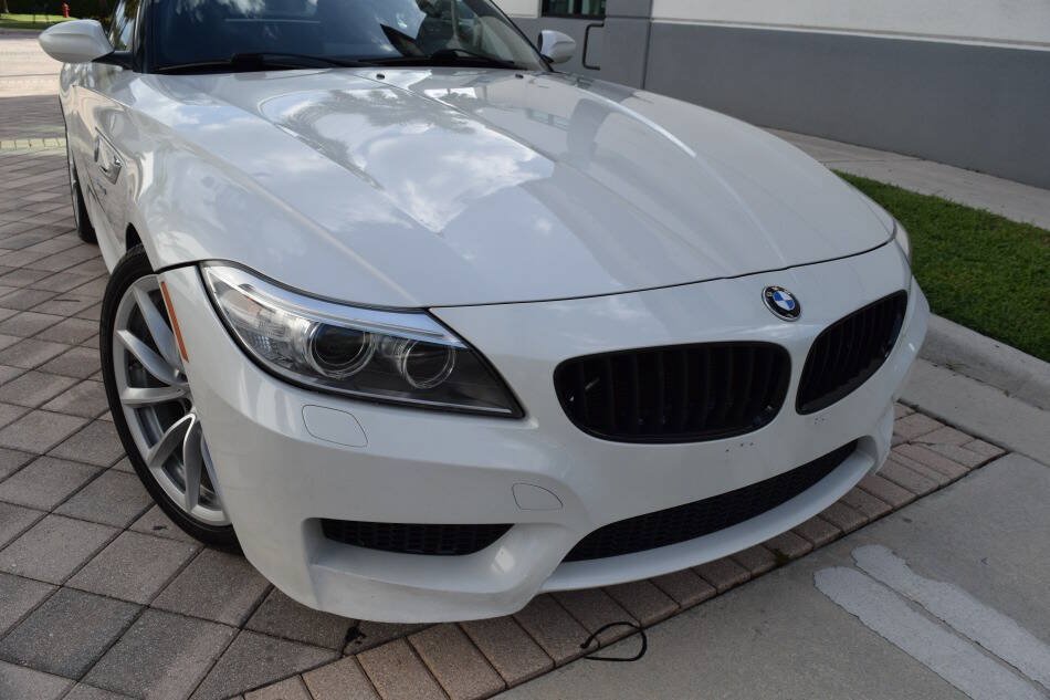 Used 2014 BMW Z4 sDrive35i RWD image 10