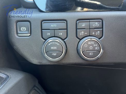 Certified 2024 Chevrolet Silverado 1500 RST w/ Dark Appearance Package AWD/4WD image 21