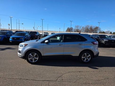 Used 2023 Ford Edge SEL w/ Convenience Package image 4