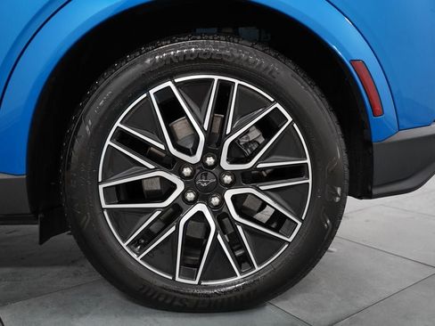 Used 2025 Ford Mustang Mach-E Premium AWD/4WD image 34