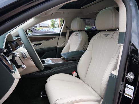 New 2026 Bentley Flying Spur Plug-In Hybrid AWD/4WD image 17