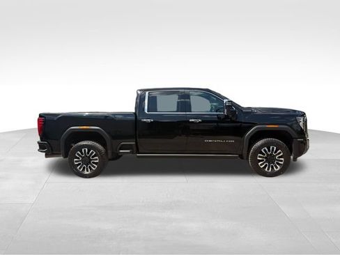 Used 2024 GMC Sierra 2500 Denali Ultimate w/ Snow Plow Prep/Camper Package AWD/4WD image 2