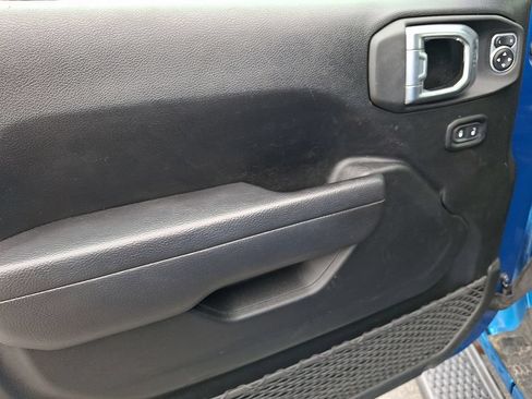 Used 2022 Jeep Wrangler Unlimited Sport AWD/4WD image 13