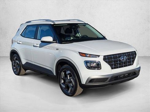 New 2026 Hyundai Venue SEL image 6