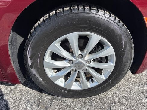 Used 2017 Chrysler Pacifica Touring-L image 9