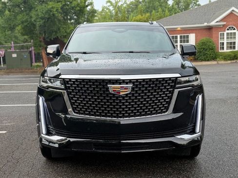 Used 2024 Cadillac Escalade ESV Luxury RWD image 8
