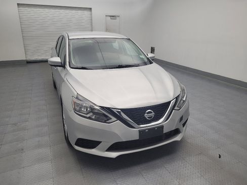 Used 2019 Nissan Sentra SV FWD image 14