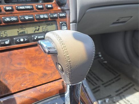 Used 2004 Toyota Avalon XL FWD image 21