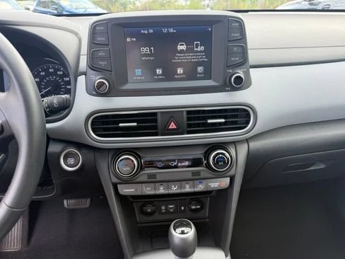 Used 2021 Hyundai Kona Limited AWD/4WD image 13