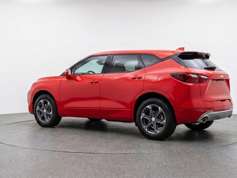 Used 2025 Chevrolet Blazer LT FWD image 6