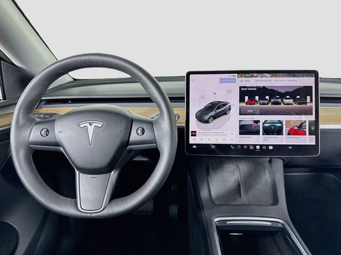 Used 2023 Tesla Model Y Long Range AWD/4WD image 14