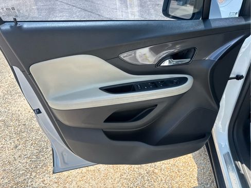Used 2021 Buick Encore Preferred w/ Safety Package II FWD image 21