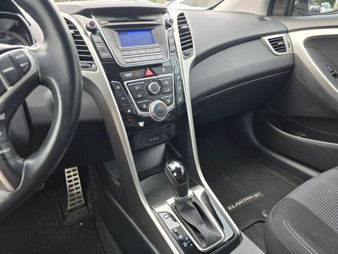 Used 2013 Hyundai Elantra GT w/ Touch & Go Pkg FWD image 25