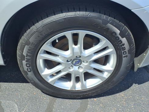 Used 2015 Volvo XC60 T5 AWD/4WD image 9