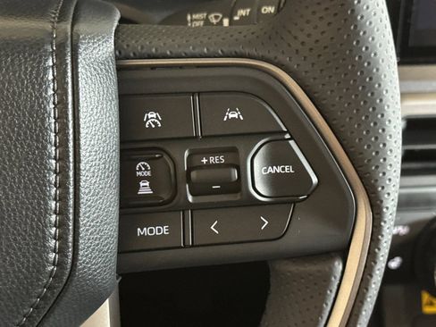 New 2026 Toyota 4Runner TRD Off-Road Premium AWD/4WD image 31