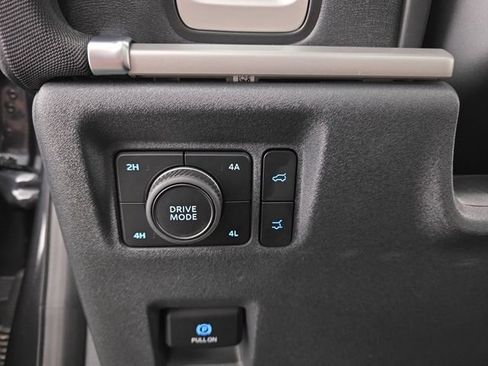Certified 2025 Ford Expedition Active AWD/4WD image 21
