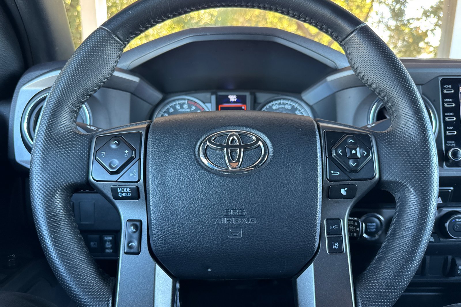 Certified 2023 Toyota Tacoma TRD Off-Road AWD/4WD image 27
