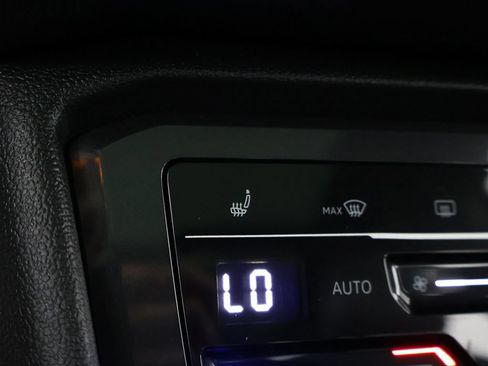 Certified 2024 Volkswagen Tiguan SE R-Line AWD/4WD image 50