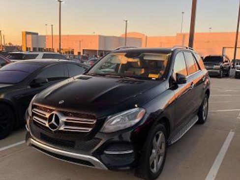 Used 2018 Mercedes-Benz GLE 350 4MATIC image 1