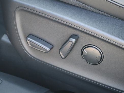 New 2025 Ford Escape ST-Line w/ Tech Pack #1 image 31