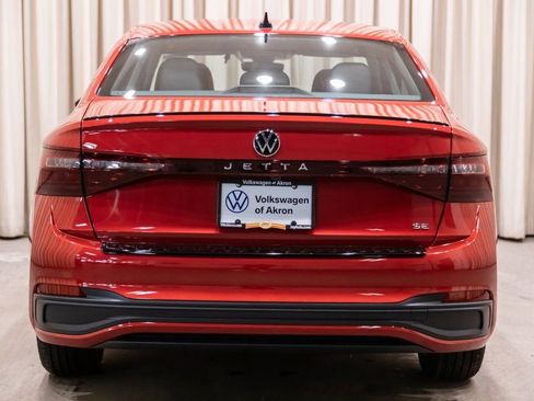 New 2026 Volkswagen Jetta SE image 4