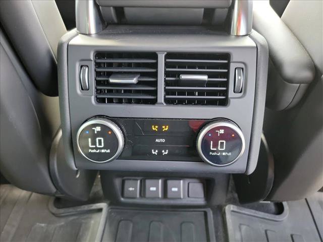 Used 2023 Land Rover Discovery HSE R-Dynamic AWD/4WD image 14