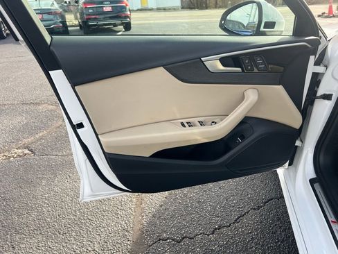 Used 2023 Audi A4 2.0T Premium w/ Convenience Package image 12