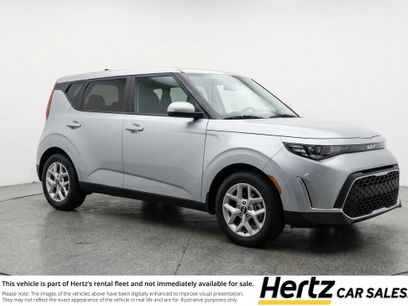 Used 2025 Kia Soul LX w/ LX Technology Package