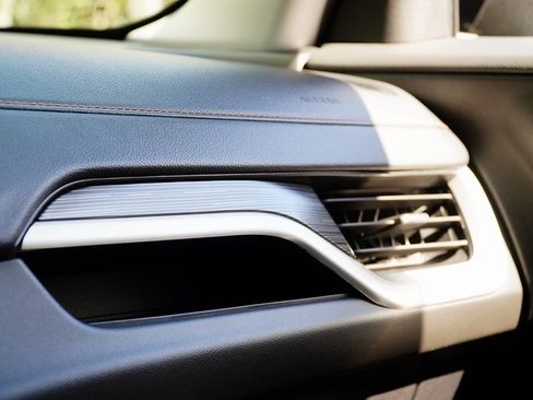 Used 2019 GMC Terrain SLT w/ Preferred Package image 22