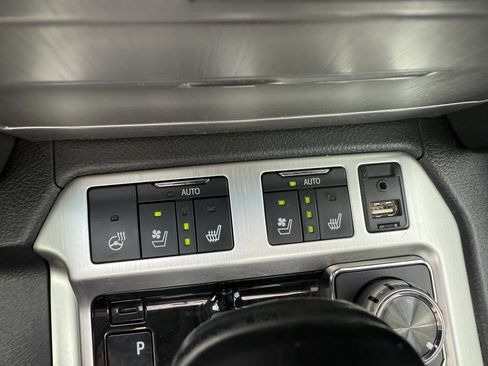 Used 2021 Toyota Land Cruiser AWD/4WD image 11