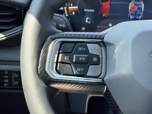 Used 2025 Ford Mustang Coupe RWD image 7
