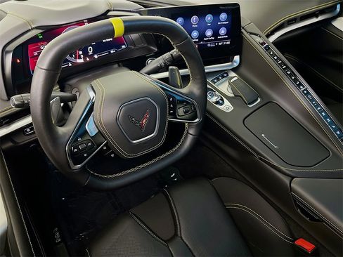 Used 2023 Chevrolet Corvette Stingray Premium Cpe w/ 3LT image 23