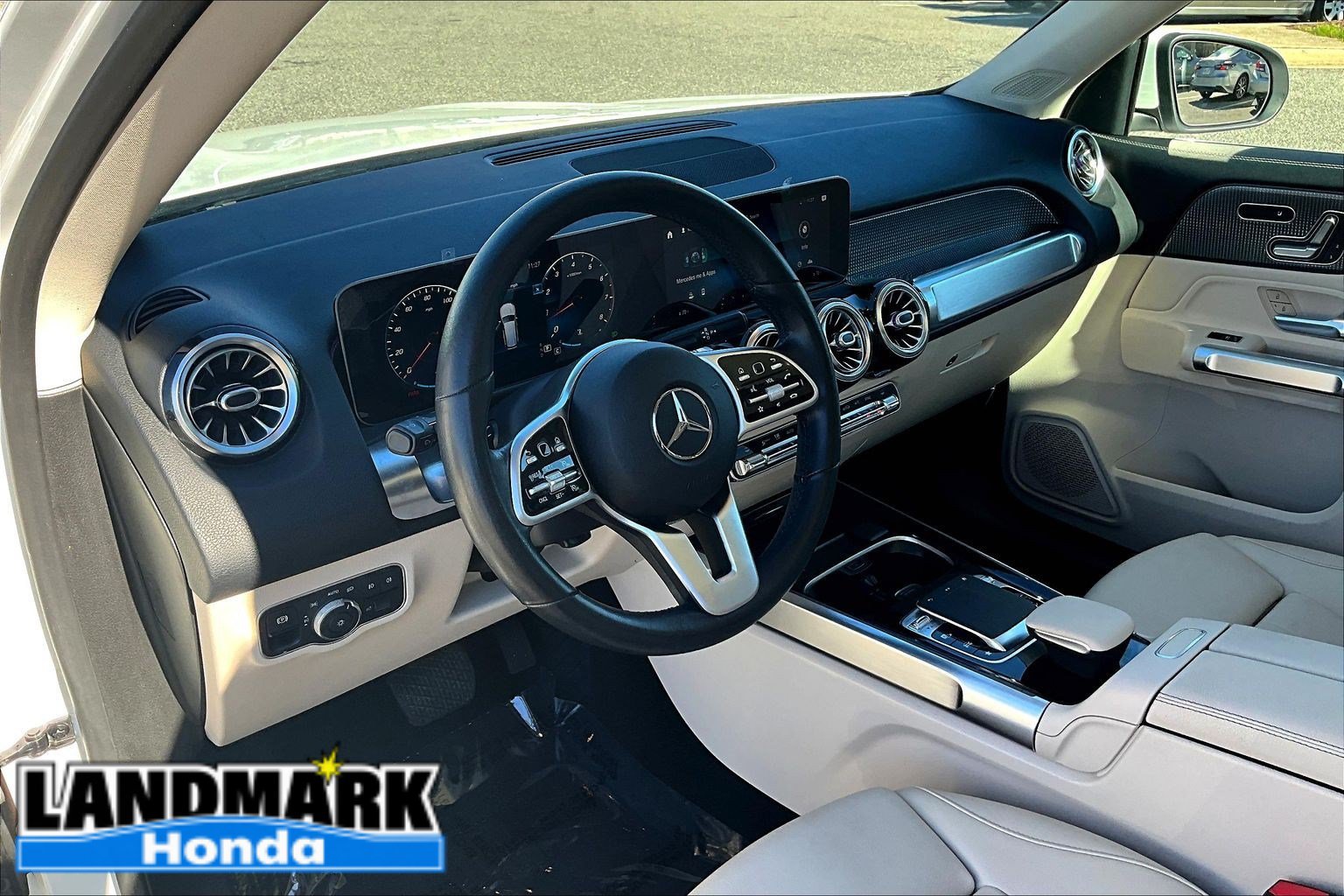 Used 2020 Mercedes-Benz GLB 250 4MATIC image 13