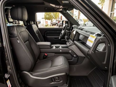 New 2026 Land Rover Defender 90 V8 AWD/4WD image 33