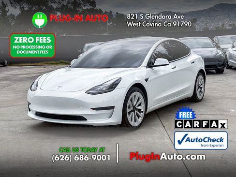 Used 2023 Tesla Model 3 Standard Range RWD image 1