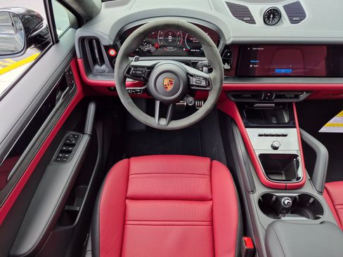 New 2026 Porsche Cayenne GTS AWD/4WD image 16