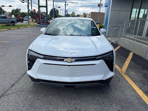 New 2025 Chevrolet Blazer EV LT w/ LPO, All-Weather Mat Package image 2