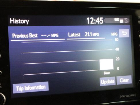 Used 2021 Toyota Corolla SE image 34