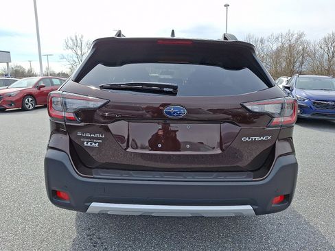 Certified 2025 Subaru Outback Limited image 6
