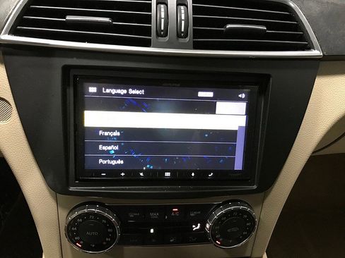 Used 2013 Mercedes-Benz C 250 Sedan w/ Multimedia Pkg image 22