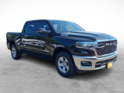 Certified 2025 RAM 1500 Big Horn AWD/4WD image 7