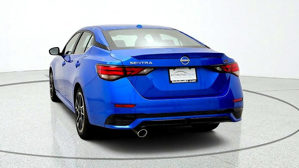 Used 2025 Nissan Sentra SR w/ SR Premium Package FWD image 6