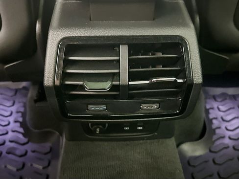 Used 2021 Audi Q3 2.0T Premium w/ Convenience Package image 29