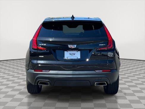Used 2022 Cadillac XT4 Luxury w/ Cold Weather Package AWD/4WD image 6